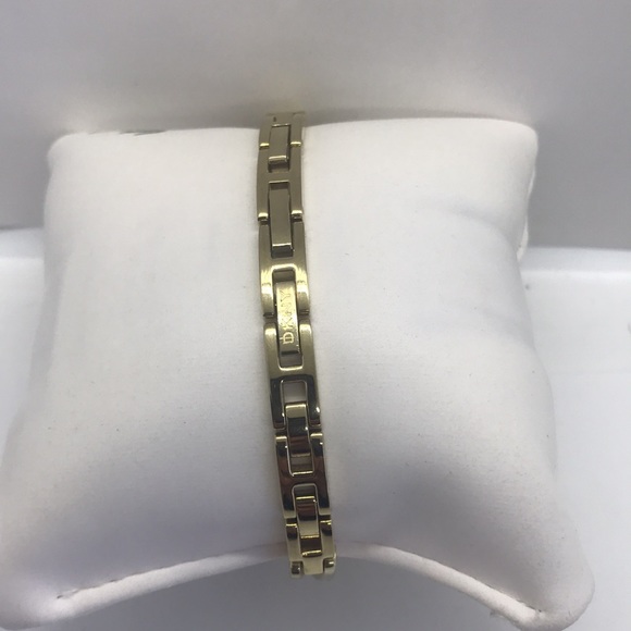New Elegance DKNY Gold watch with gold bracelet - Picture 6 of 10